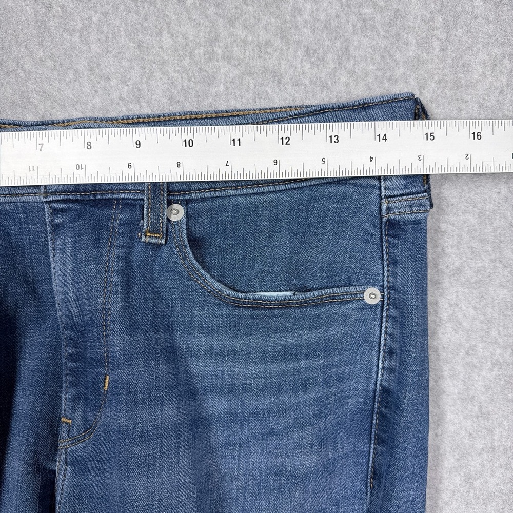 Levi Strauss & Co Womens Classic Straight Leg Blue Jeans Size 4 Medium Wash - Picture 4 of 12